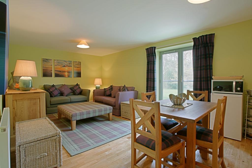Highland Club Scotland Apartments Fort Augustus Room photo
